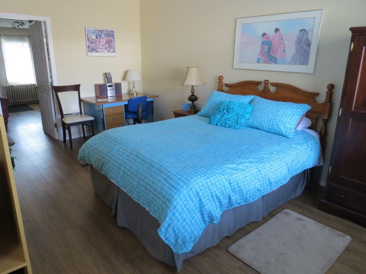 Burns Lake Bed And Breakfast Екстер'єр фото